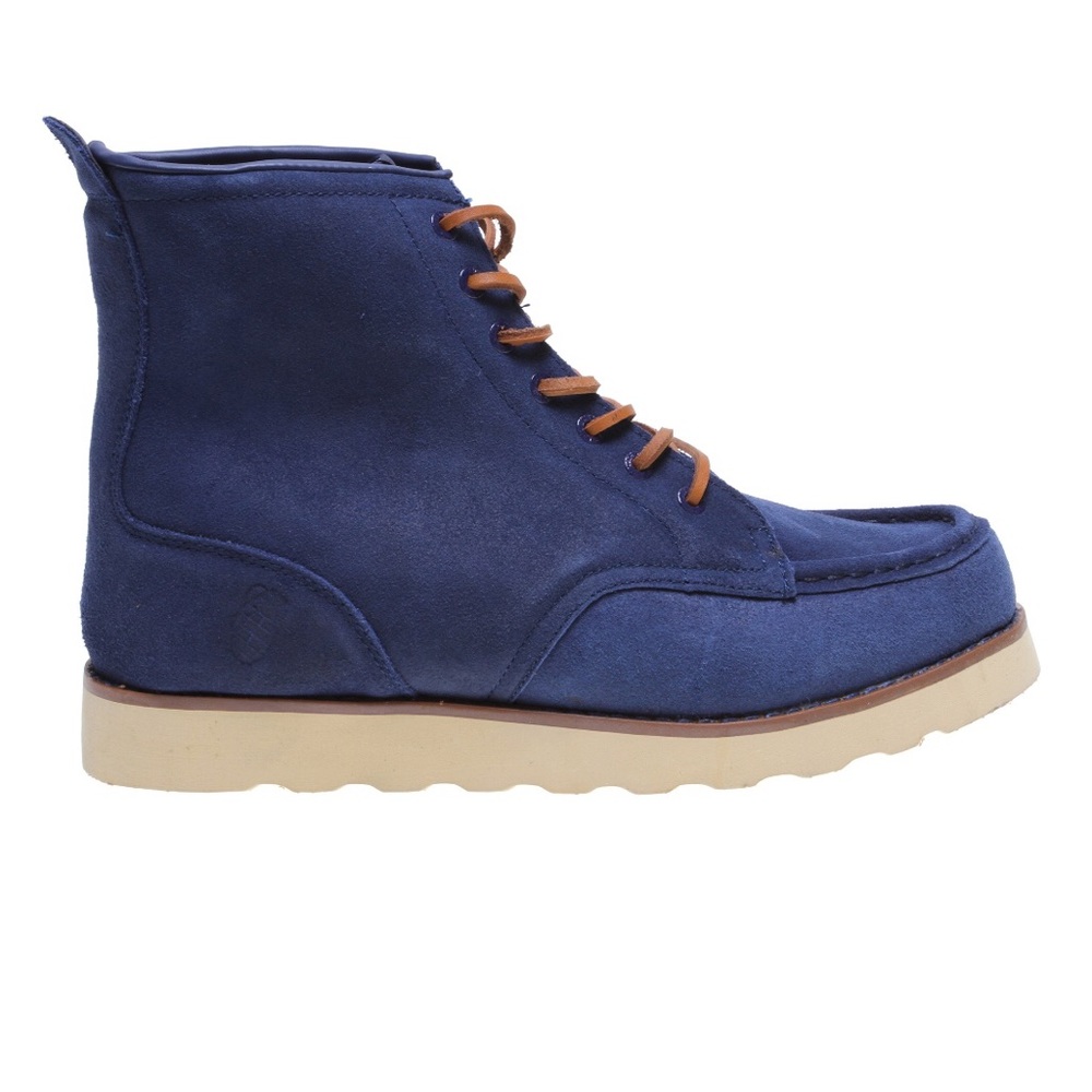 Men’s new boots size 10